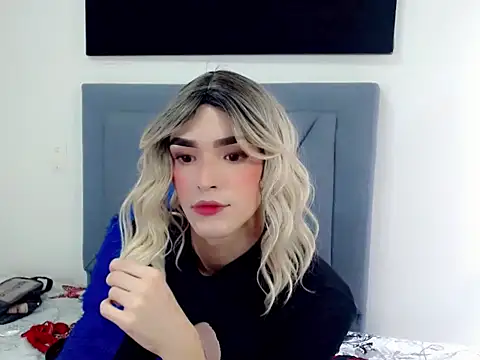 dominic 00 online show from December 17, 2025, 8:48 pm