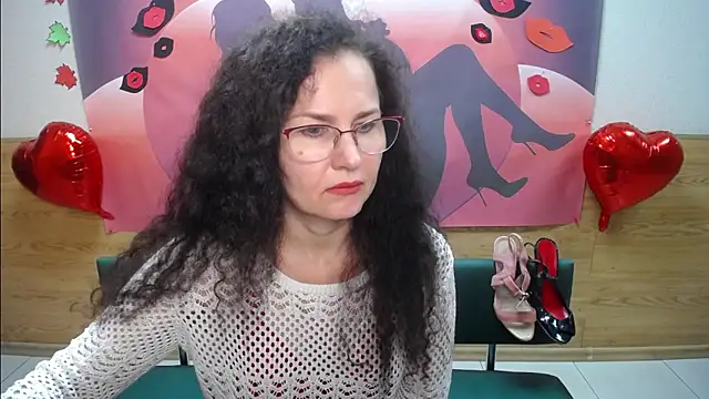 Miroslava Happi online show from October 13, 2025, 5:29 am