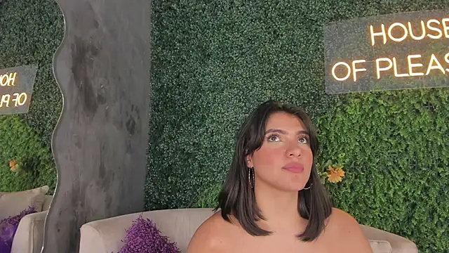 emmiily z online show from February 22, 2025, 12:05 am