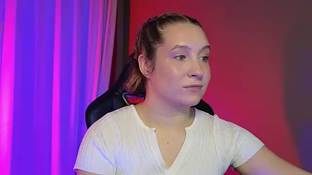 Saint Vicious online show from October 16, 2025, 8:21 pm