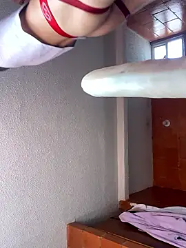 MaikyCooper online show from September 26, 2025, 2:43 pm