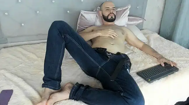 Luke Diaz7 online show from February 18, 2025, 10:47 pm