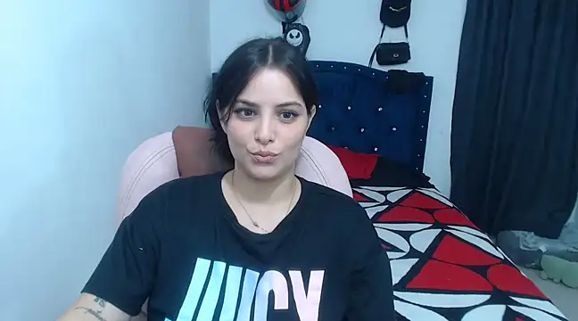 Snapshot of atenea_02_love chatting on March 1, 2025, 3:53 am atenea 02 love online show from March 1, 2025, 3:53 am