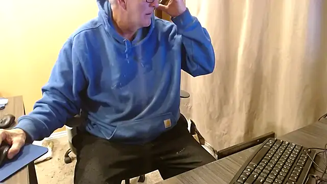 olderandwiser2 online show from March 3, 2025, 2:37 pm