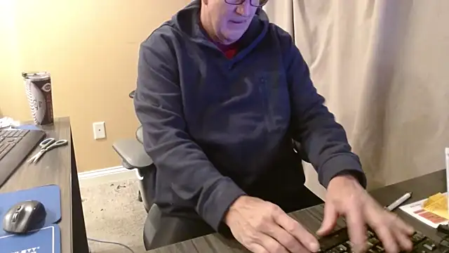 olderandwiser2 online show from December 21, 2025, 5:58 am