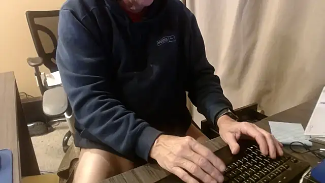 olderandwiser2 online show from March 10, 2026, 4:06 am