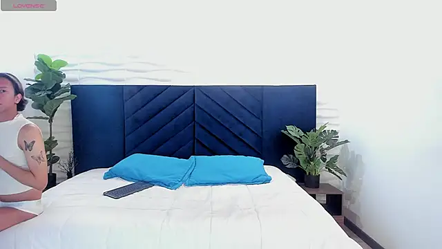 Georgina Palacios  online show from February 24, 2025, 5:43 am