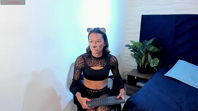 Georgina Palacios  online show from October 29, 2025, 3:42 am