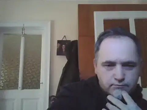 Szolga10 online show from February 8, 2025, 2:49 pm