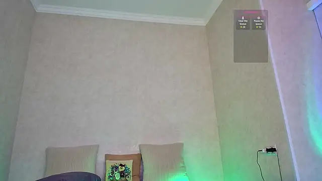 Roseaa online show from March 14, 2026, 7:41 pm