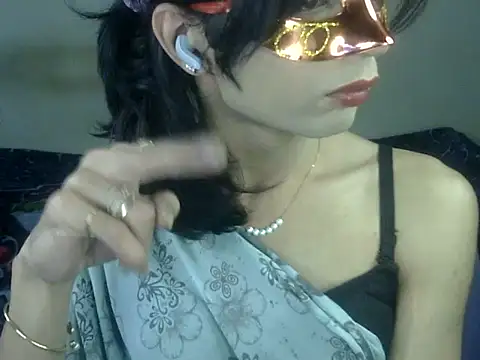 YourCDBitch online show from May 14, 2026, 11:22 pm