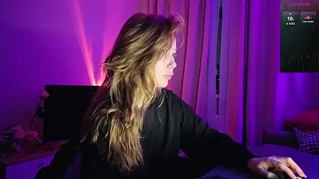 Sakura Moore online show from October 26, 2025, 7:09 pm