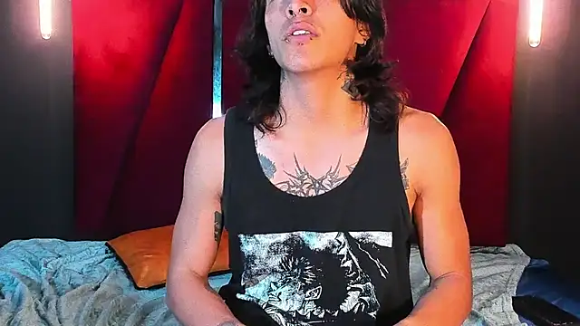 ParanoidTemptaion  online show from February 25, 2025, 3:49 pm