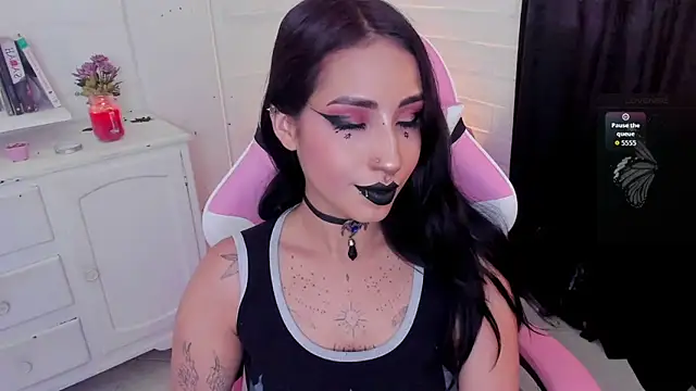 Nyx Blackmoon online show from September 28, 2025, 4:12 pm