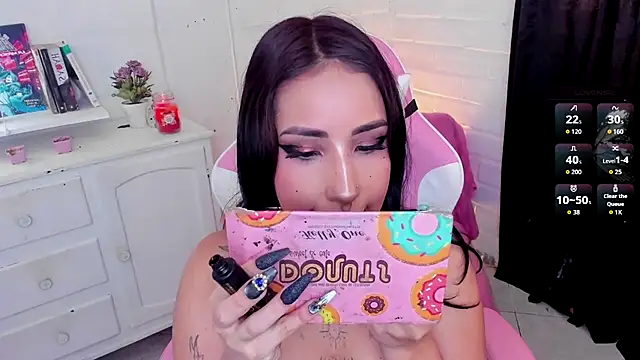 Nyx Blackmoon online show from September 29, 2025, 2:33 pm