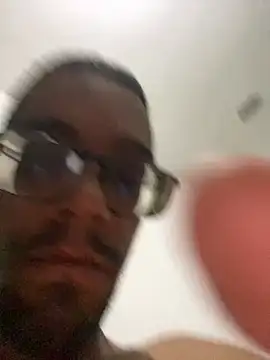 Diegodelicia online show from April 19, 2026, 2:44 am