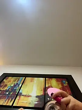 ValentinaOrtiz3 online show from December 19, 2025, 12:50 am