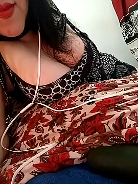 Snapshot of Malak-26 chatting on November 3, 2025, 12:35 am Malak-26 online show from November 3, 2025, 12:35 am