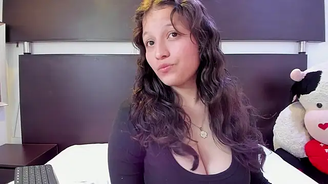 Marii 18 online show from March 14, 2025, 7:04 am