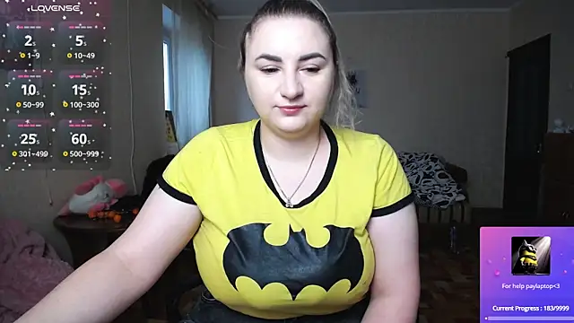 Snapshot of YourSwetiwGirl chatting on November 5, 2025, 11:10 am YourSwetiwGirl online show from November 5, 2025, 11:10 am