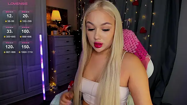 Snapshot of _Loneve__ chatting on February 27, 2026, 3:23 pm Loneve online show from February 27, 2026, 3:23 pm