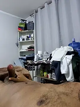 Snapshot of Axwiki chatting on September 11, 2025, 11:27 pm Axwiki online show from September 11, 2025, 11:27 pm