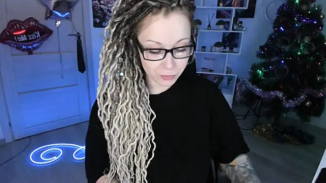 HoneySallyMoore online show from January 10, 2026, 5:26 pm