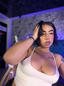 Scarlett-LS online show from December 2, 2025, 1:44 am