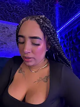 Scarlett-LS online show from April 12, 2026, 3:22 am