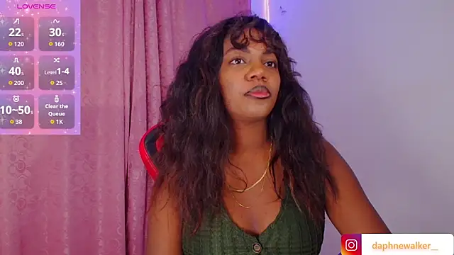 Snapshot of Daphnewalker__ chatting on September 13, 2025, 4:23 am Daphnewalker   online show from September 13, 2025, 4:23 am