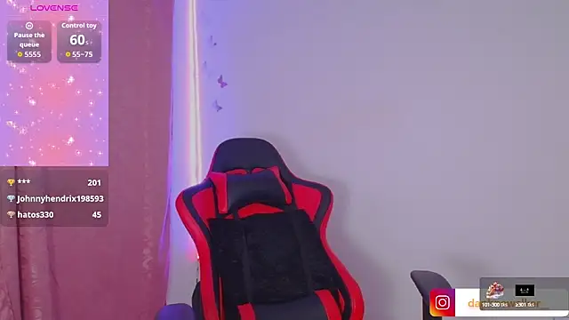 Snapshot of Daphnewalker__ chatting on September 15, 2025, 6:57 am Daphnewalker   online show from September 15, 2025, 6:57 am