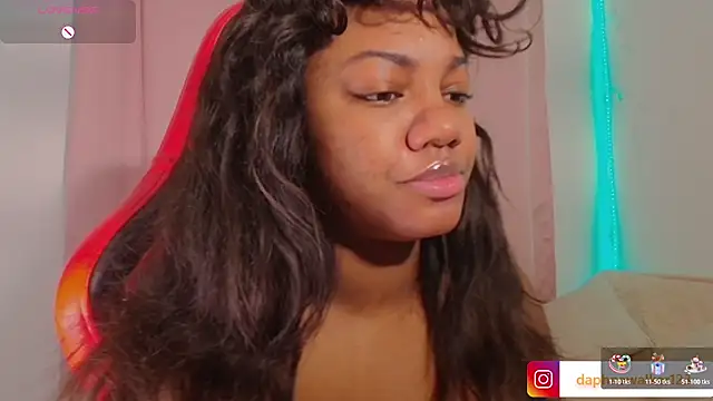 Daphnewalker   online show from February 13, 2026, 12:34 pm