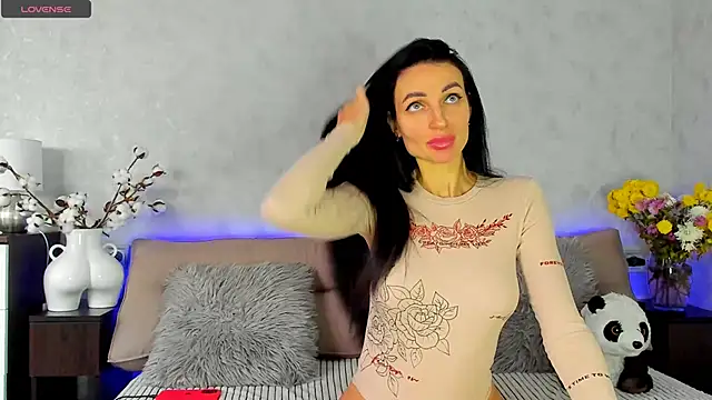 Tina Mart online show from October 26, 2025, 11:27 am