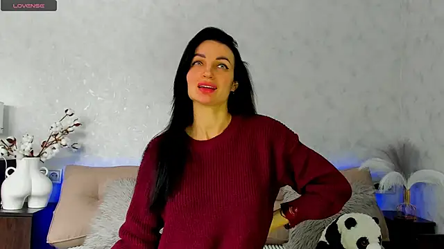 Snapshot of Tina_Mart chatting on February 9, 2026, 8:18 am Tina Mart online show from February 9, 2026, 8:18 am