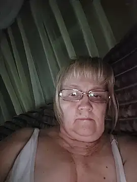 Violet5364 online show from April 10, 2026, 8:46 pm