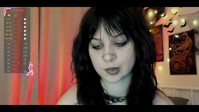 marynixoxo online show from October 30, 2025, 7:03 pm