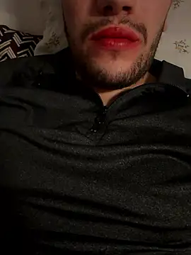 yaxxx03 online show from January 12, 2026, 7:19 pm