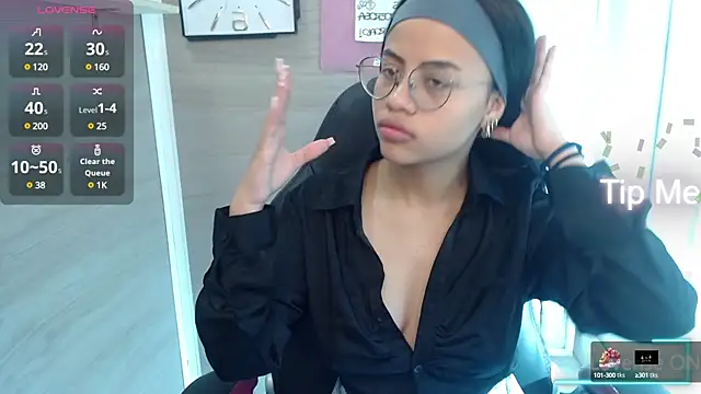 Snapshot of Sussan_love01 chatting on February 27, 2025, 1:49 pm Sussan love01 online show from February 27, 2025, 1:49 pm