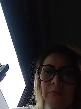 Snapshot of CandieGilson__ chatting on September 26, 2025, 11:14 am CandieGilson   online show from September 26, 2025, 11:14 am