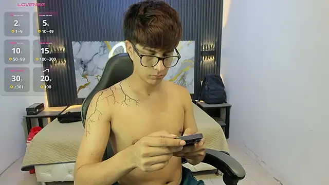 Estiv18  online show from March 5, 2026, 2:29 am