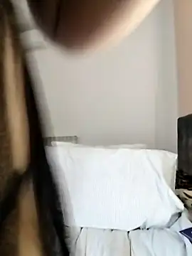 Pumabionda online show from April 12, 2026, 10:37 pm