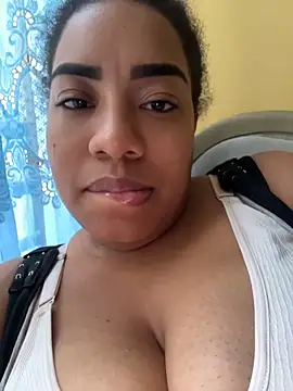 kendrakaramelo online show from April 15, 2026, 3:52 pm