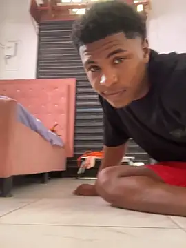 Snapshot of Bichorro chatting on October 6, 2025, 5:10 pm Bichorro online show from October 6, 2025, 5:10 pm