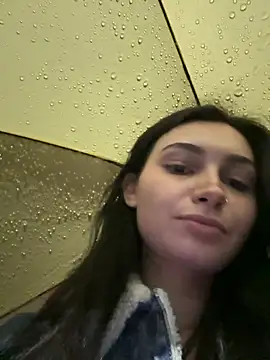 Snapshot of lunalovelee chatting on October 17, 2025, 1:25 pm lunalovelee online show from October 17, 2025, 1:25 pm