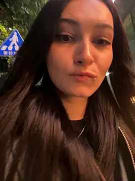 Snapshot of lunalovelee chatting on November 6, 2025, 3:46 pm lunalovelee online show from November 6, 2025, 3:46 pm