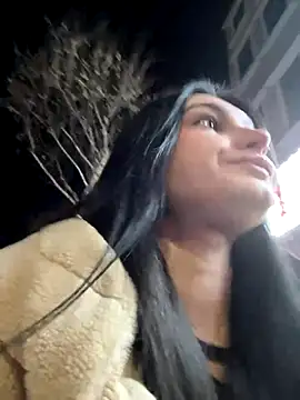 Snapshot of lunalovelee chatting on December 1, 2025, 1:05 pm lunalovelee online show from December 1, 2025, 1:05 pm