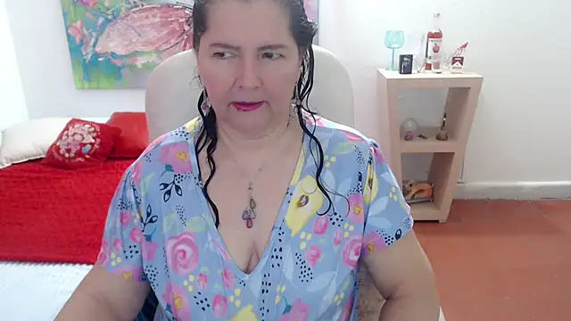 leonela 69 online show from December 1, 2025, 9:31 pm