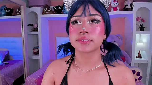 miss   megan online show from November 11, 2025, 6:08 pm