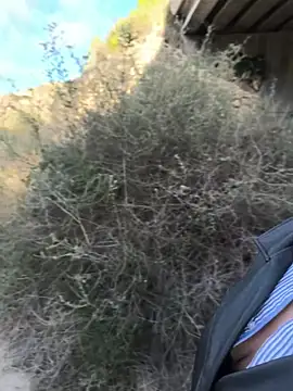 Snapshot of Mona_Plus chatting on November 3, 2025, 7:42 am Mona Plus online show from November 3, 2025, 7:42 am