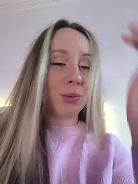 Snapshot of Mona_Plus chatting on January 15, 2026, 7:57 am Mona Plus online show from January 15, 2026, 7:57 am